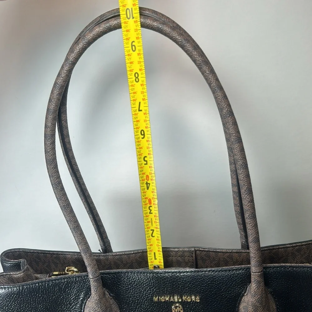 Michael Kors saffiano leather bag